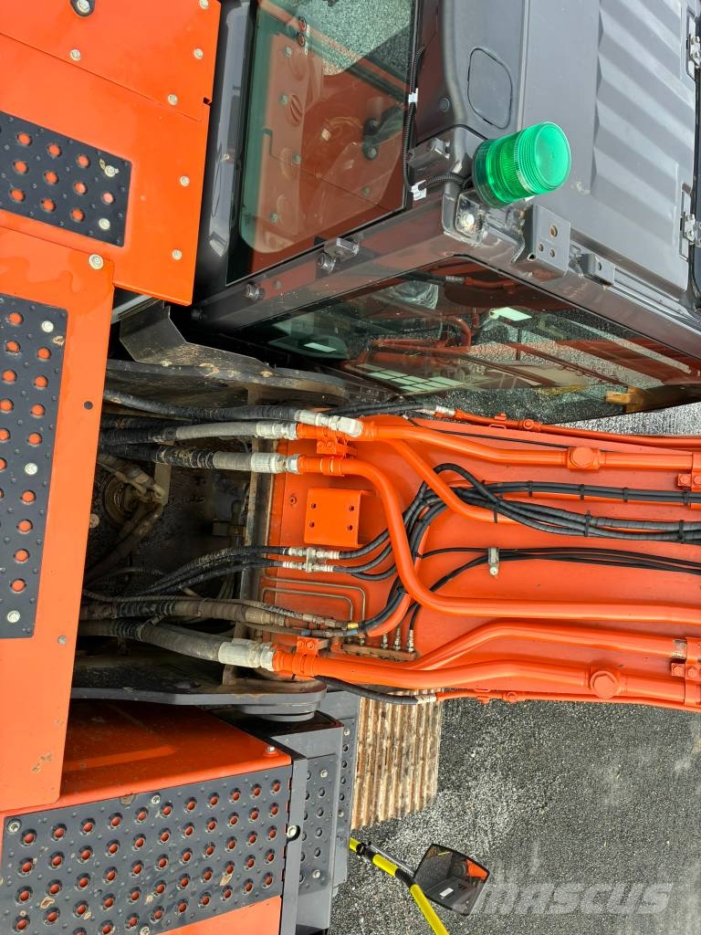 Hitachi ZX 350 LC-7 Kāpurķēžu ekskavatori