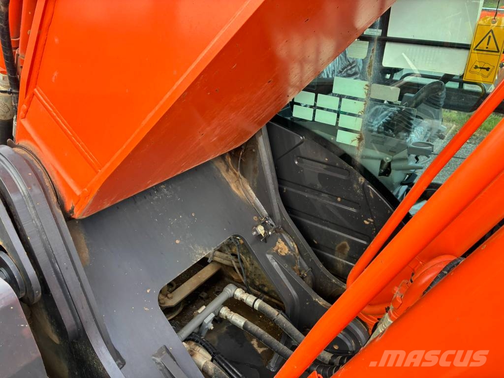 Hitachi ZX 350 LC-7 Kāpurķēžu ekskavatori