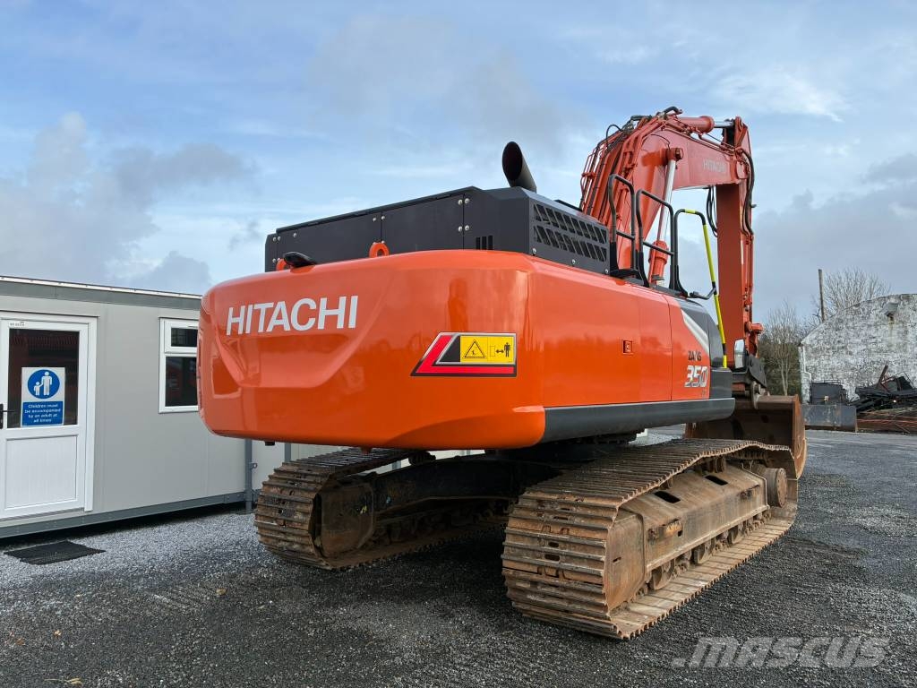 Hitachi ZX 350 LC-7 Kāpurķēžu ekskavatori