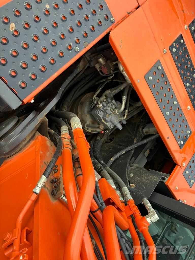 Hitachi ZX 350 LC-7 Kāpurķēžu ekskavatori