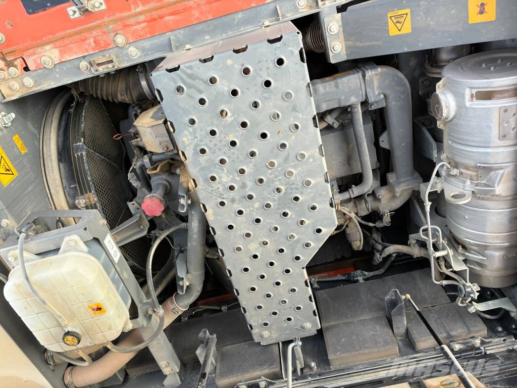 Hitachi ZX 350 LC-7 Kāpurķēžu ekskavatori