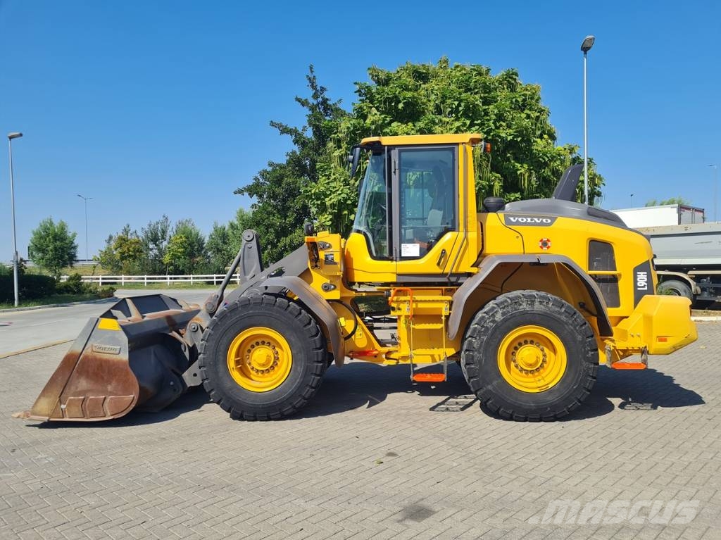 Volvo L 90 H    1073 h Pyöräkuormaajat