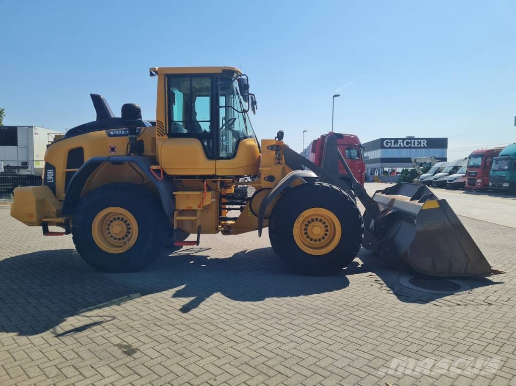 Volvo L 90 H    1073 h Pyöräkuormaajat