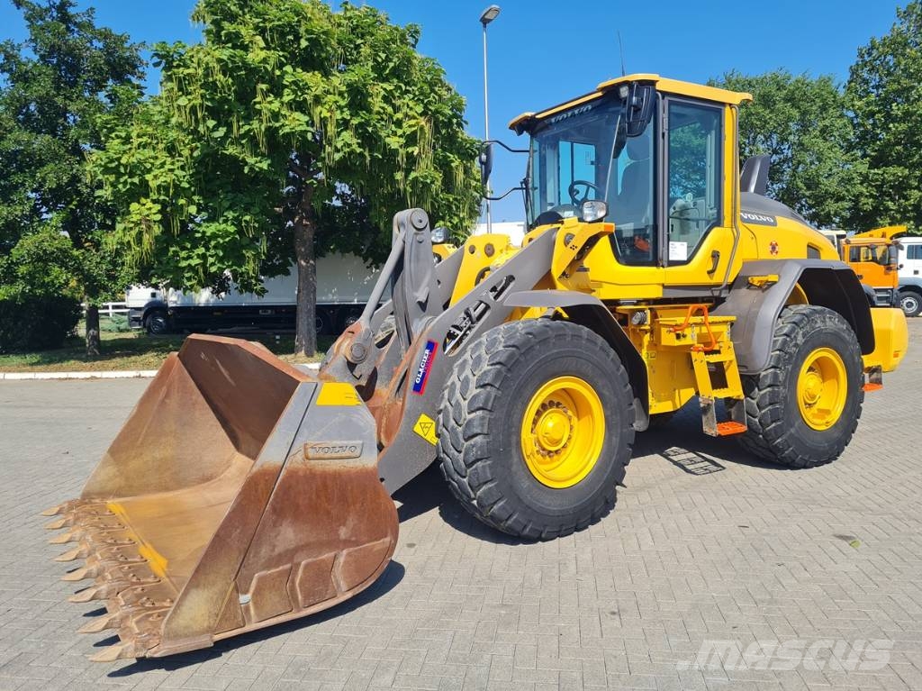 Volvo L 90 H    1073 h Pyöräkuormaajat
