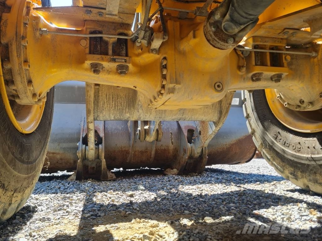 Volvo L 90 H    1073 h Pyöräkuormaajat