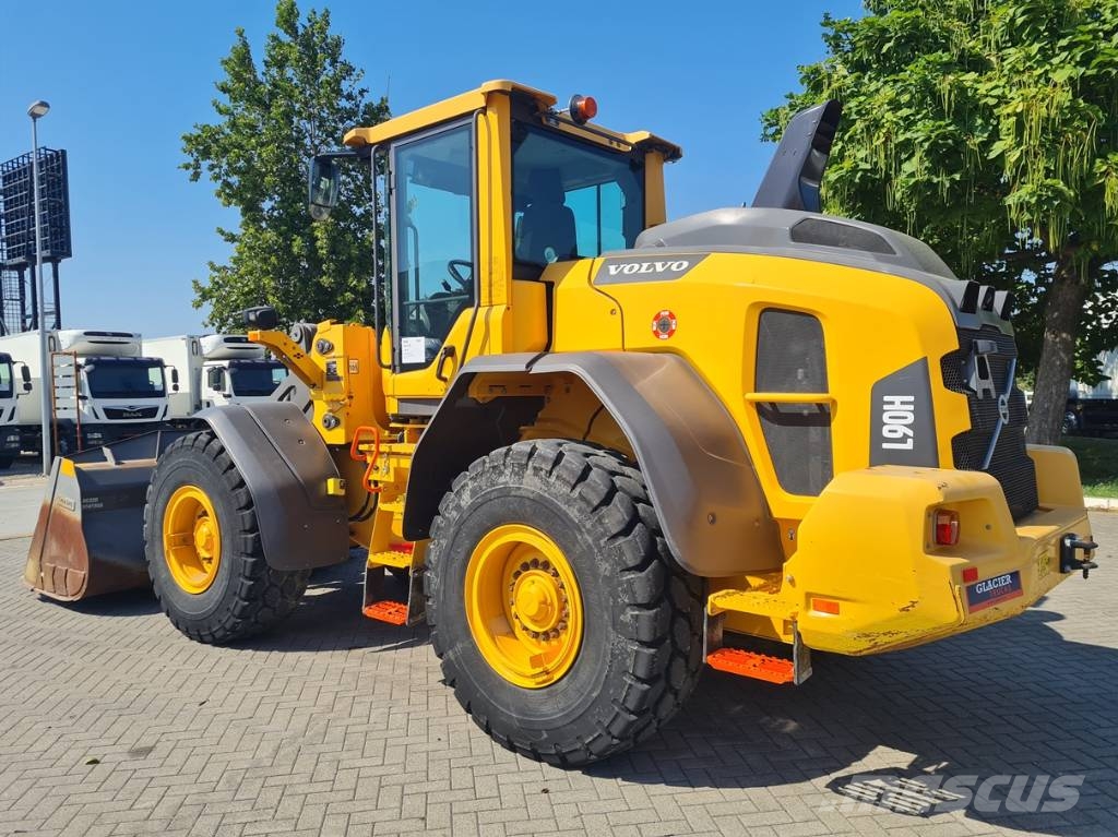 Volvo L 90 H    1073 h Pyöräkuormaajat