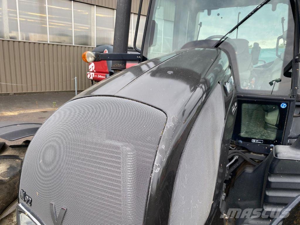 Valtra N92 HITECH Traktorok
