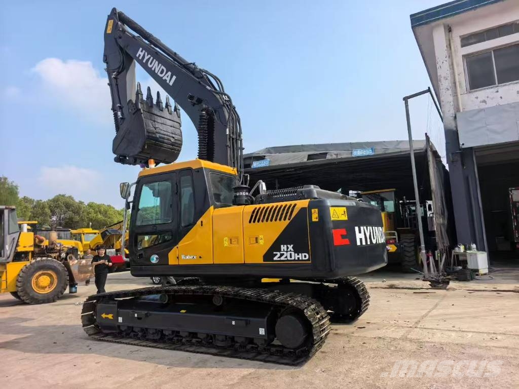 Hyundai HX 220 AL Excavadoras sobre orugas