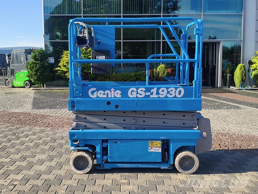 Genie GS-1930 Nožnicové zdvíhacie plošiny