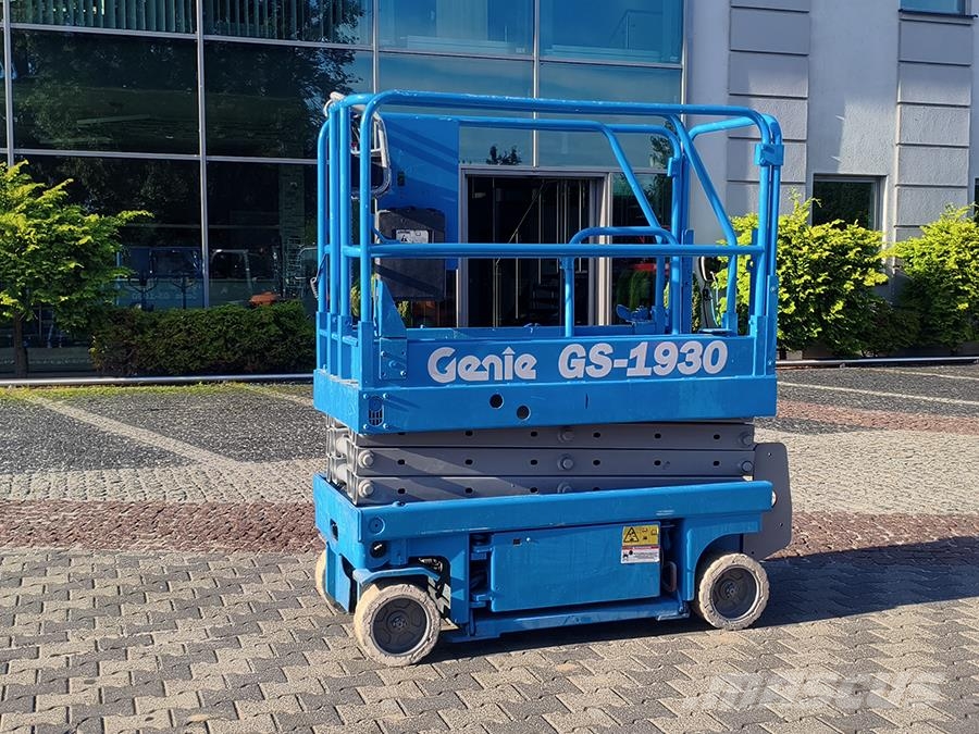 Genie GS-1930 Nožnicové zdvíhacie plošiny