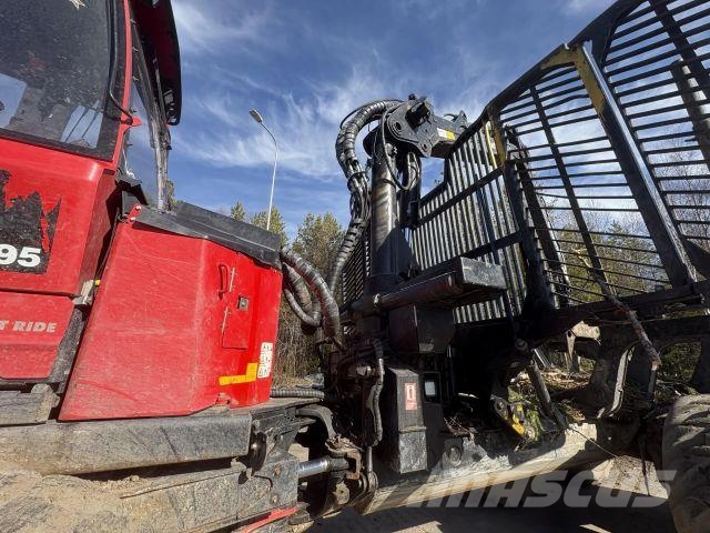 Komatsu 895 Comfort ride Forwarders