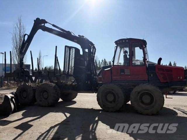 Komatsu 895 Comfort ride Forwarders