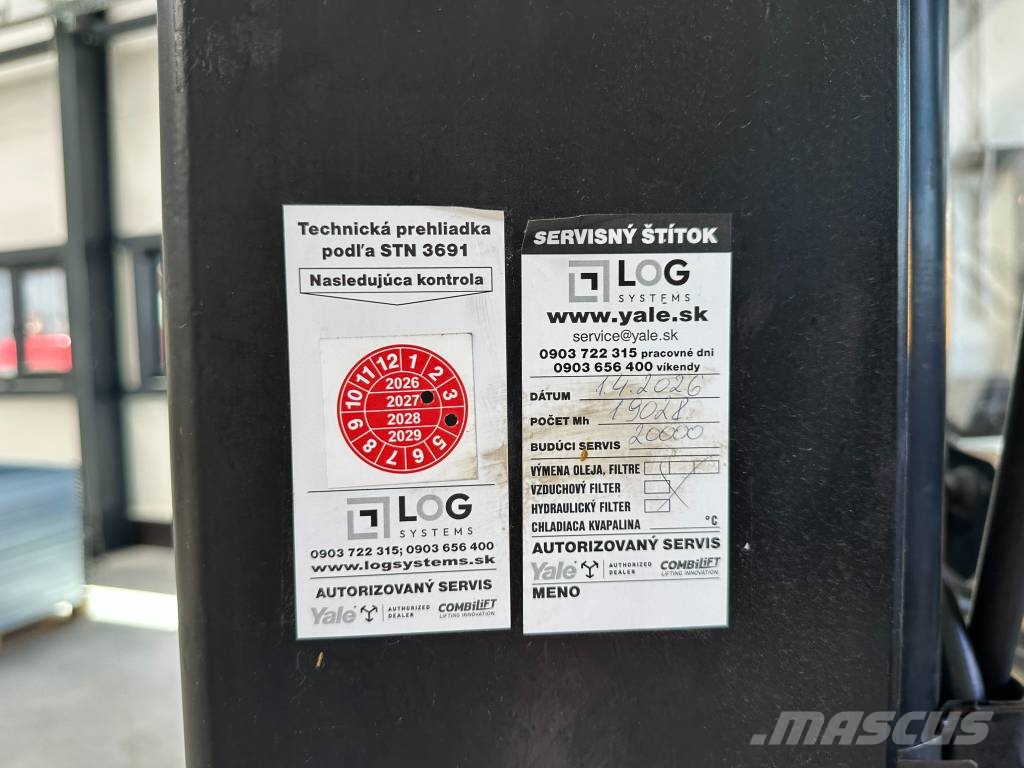 Yale ERP40VM E2370 شاحنات ذات رافعات شوكية تعمل بالكهرباء