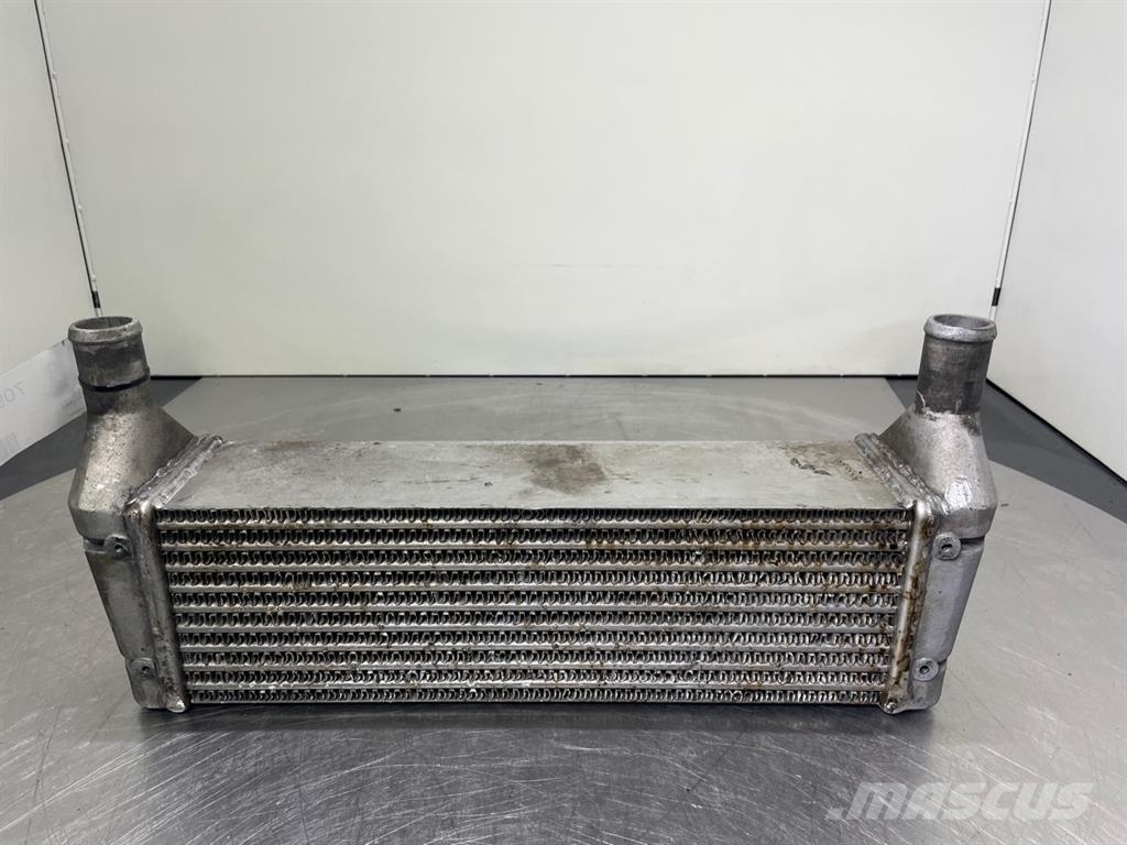New Holland W110C - Intercooler/Kühler/Koeler Engines