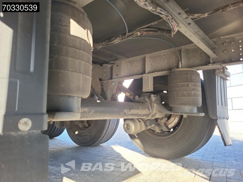 Schmitz Cargobull SCB*S3B 3 axles Liftaxle 1850 Engine Hours Semi remorque frigorifique