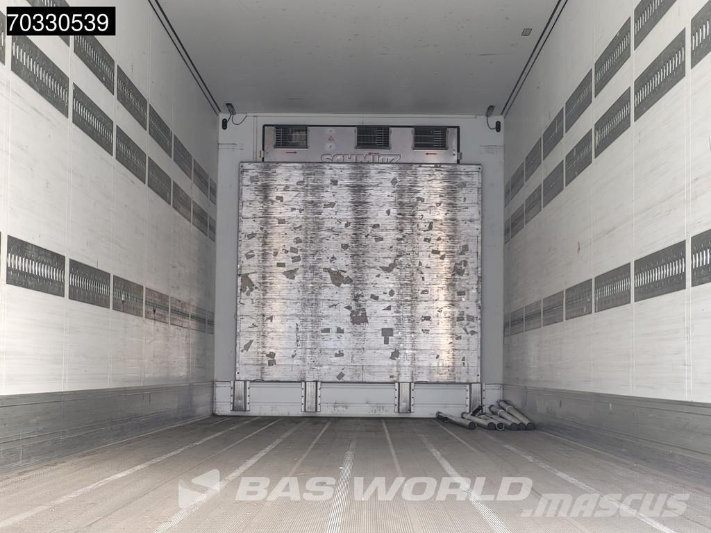 Schmitz Cargobull SCB*S3B 3 axles Liftaxle 1850 Engine Hours Semi remorque frigorifique