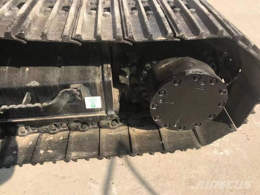 Hitachi 240-3 Excavatoare pe șenile

