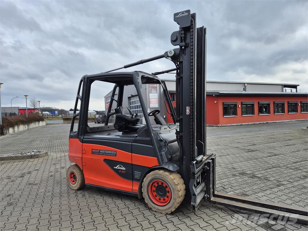 Linde E50HL 电动叉车