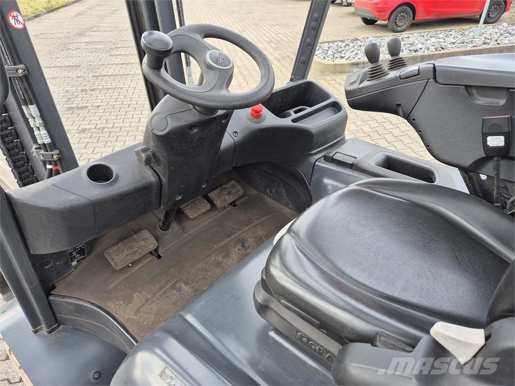 Linde E50HL 电动叉车