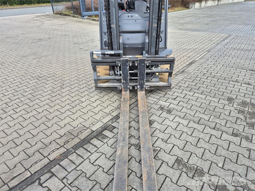 Linde E50HL 电动叉车