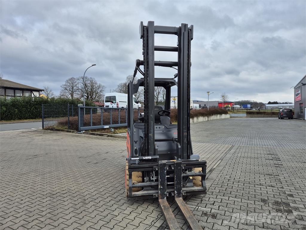 Linde E50HL 电动叉车