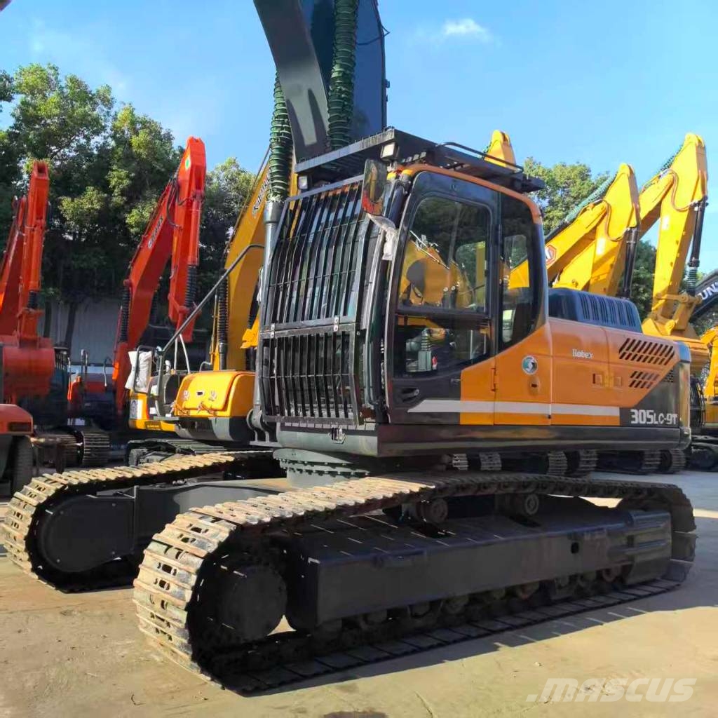 Hyundai Robex 305LC-9T Kāpurķēžu ekskavatori