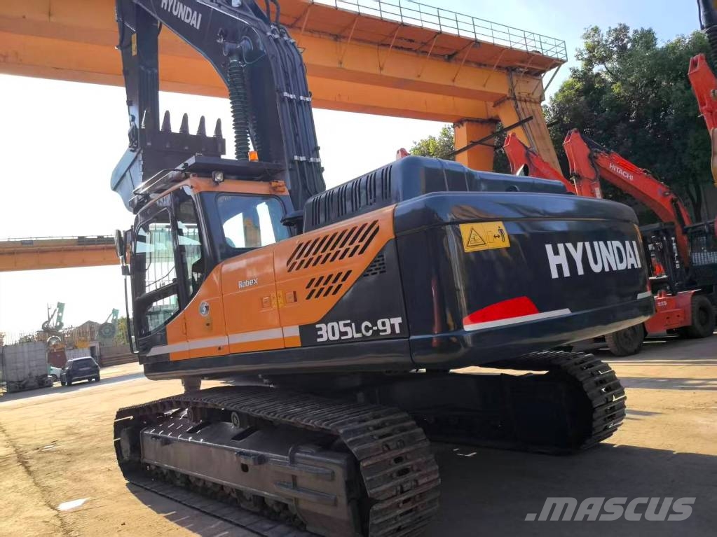 Hyundai Robex 305LC-9T Kāpurķēžu ekskavatori