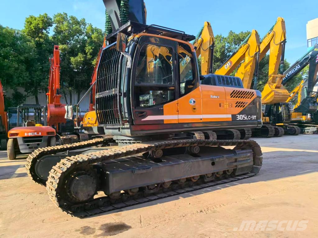 Hyundai Robex 305LC-9T Kāpurķēžu ekskavatori