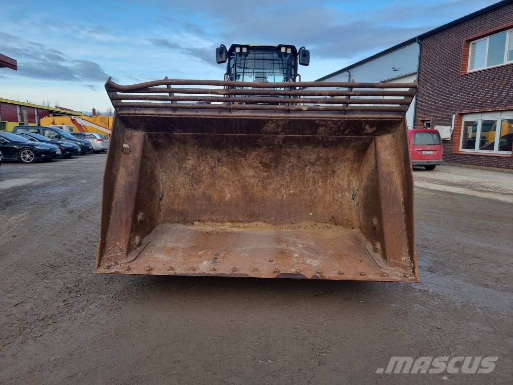 JCB 437 Hi-Tip Naudoti ratiniai krautuvai