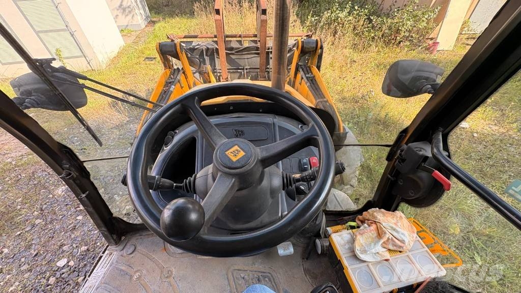 JCB 3 CX Rýpadlo-nakladače