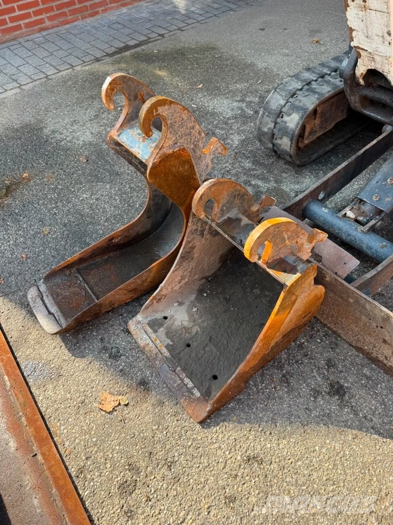 Bobcat E 19 Mini kotrók < 7t