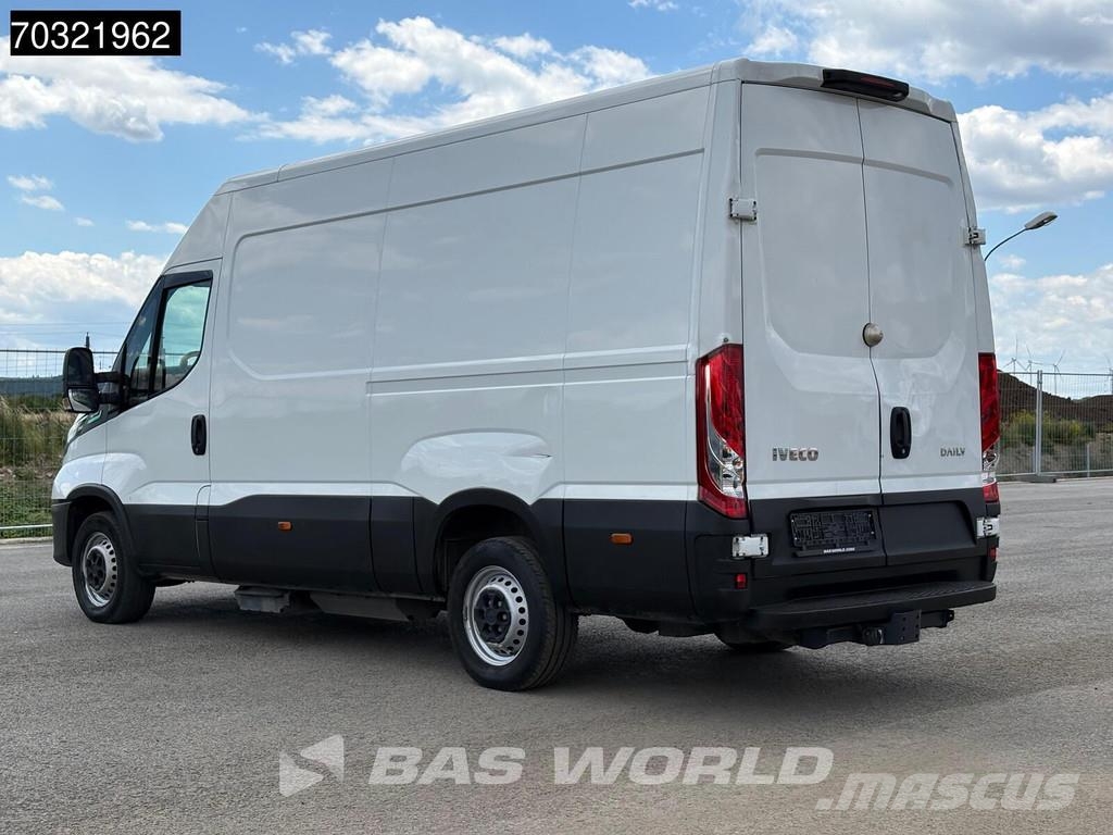Iveco Daily 35S14 3.0L CNG Automatik L2H2 Navi Klima Tem Furgonetas cerradas
