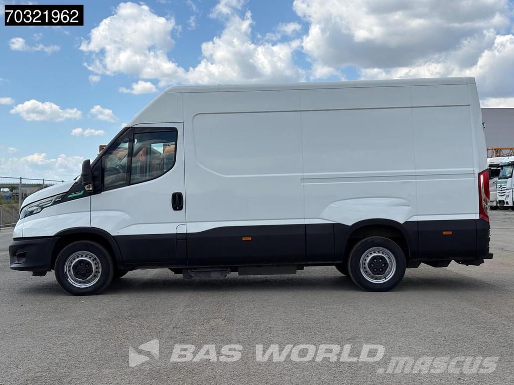Iveco Daily 35S14 3.0L CNG Automatik L2H2 Navi Klima Tem Furgonetas cerradas