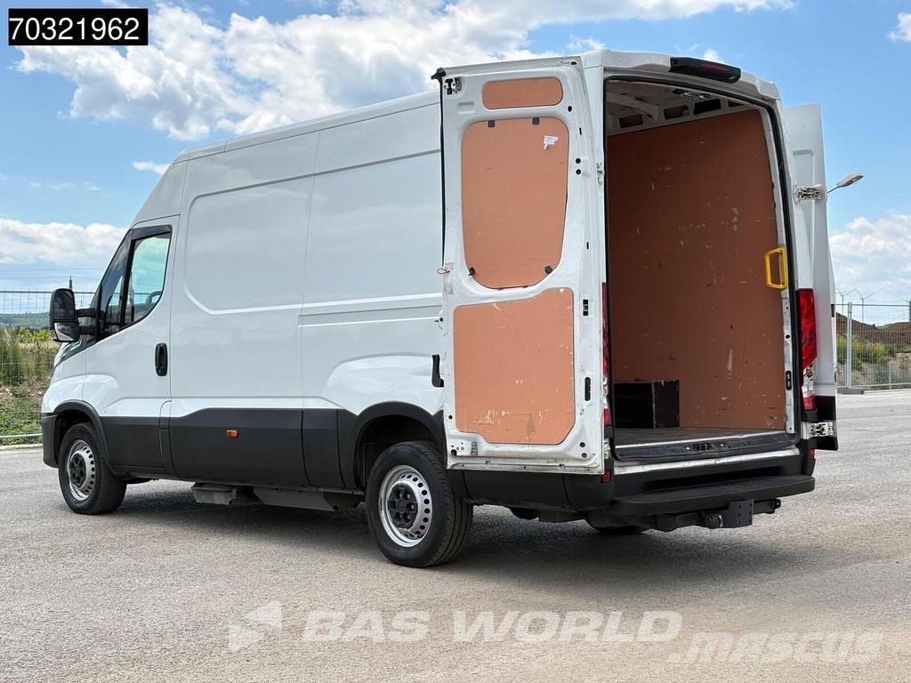Iveco Daily 35S14 3.0L CNG Automatik L2H2 Navi Klima Tem Furgonetas cerradas
