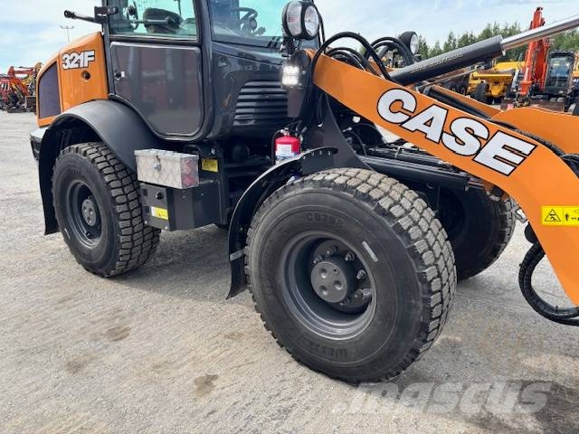 CASE 321 F / 8 KPL LISÄLAITETTA !!!! Wielladers