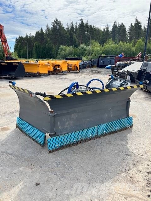 CASE 321 F / 8 KPL LISÄLAITETTA !!!! Wielladers