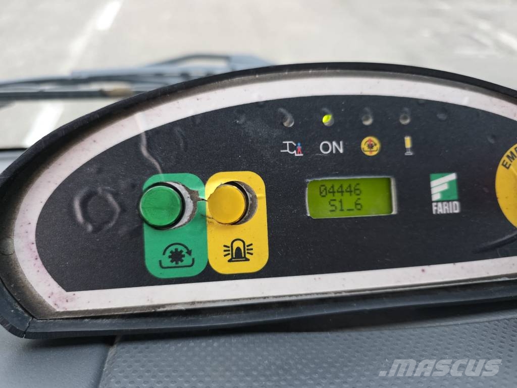 Isuzu P75 E6 Cc 5193 Cv190 Kw140 Passo 2900 E6 شاحنات المخلفات