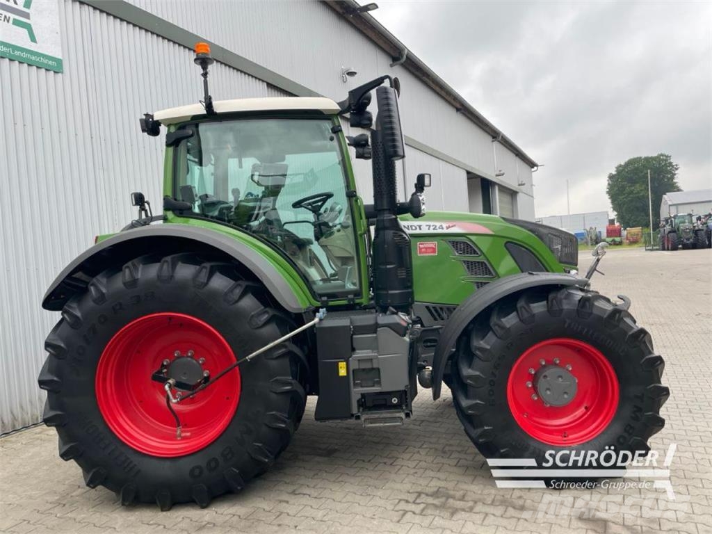Fendt 724 VARIO S4 PROFI PLUS 曳引機