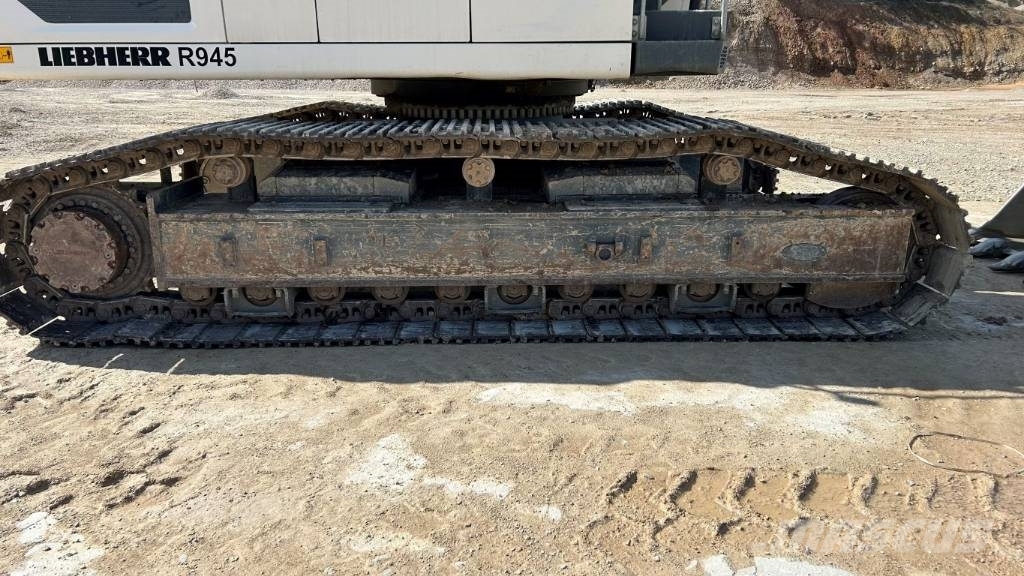 Liebherr R 945 B Roomikekskavaatorid