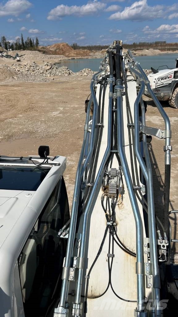 Liebherr R 945 B Roomikekskavaatorid