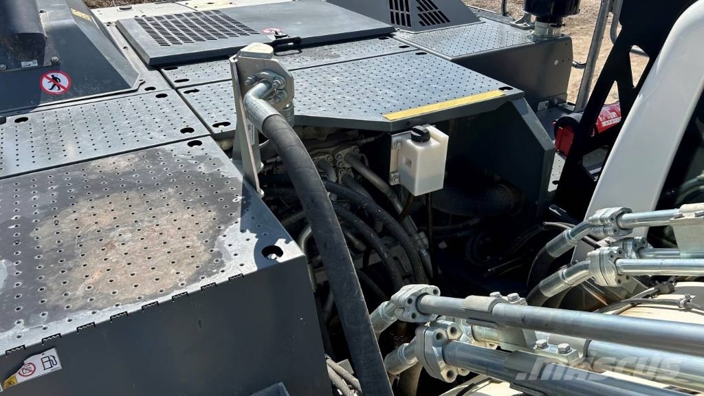 Liebherr R 945 B Roomikekskavaatorid