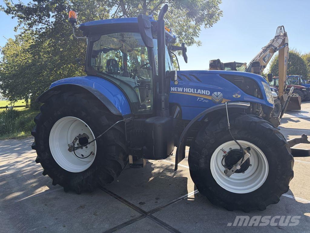 New Holland T7.210 PC Traktori