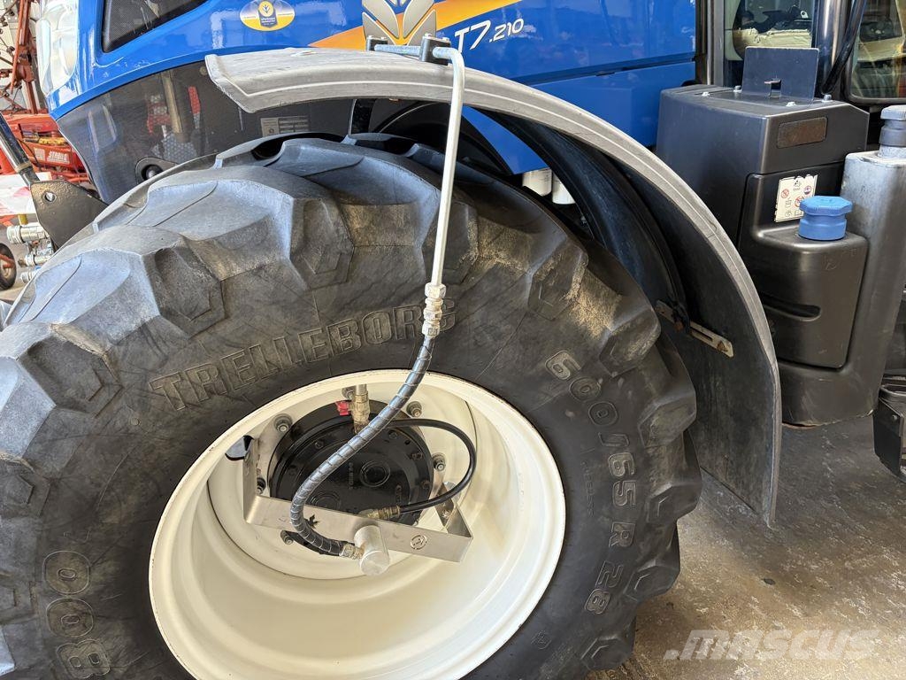 New Holland T7.210 PC Traktori