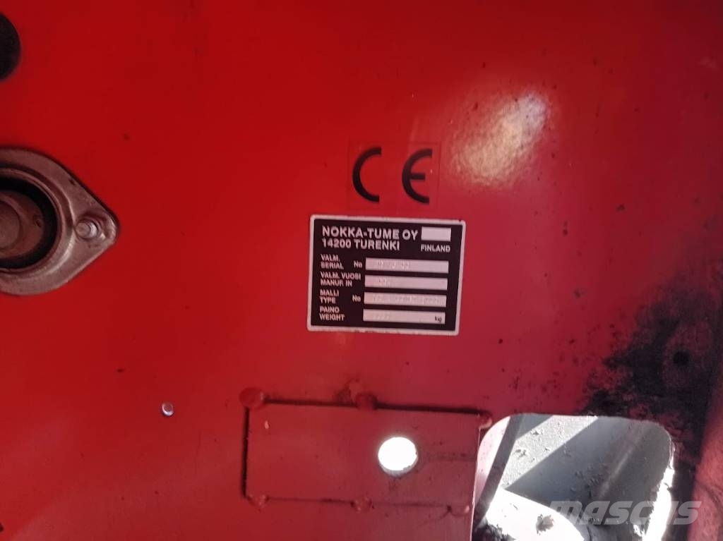 Tume Nova Combi 3000 ERIKOISTARJOUS Semoir combiné