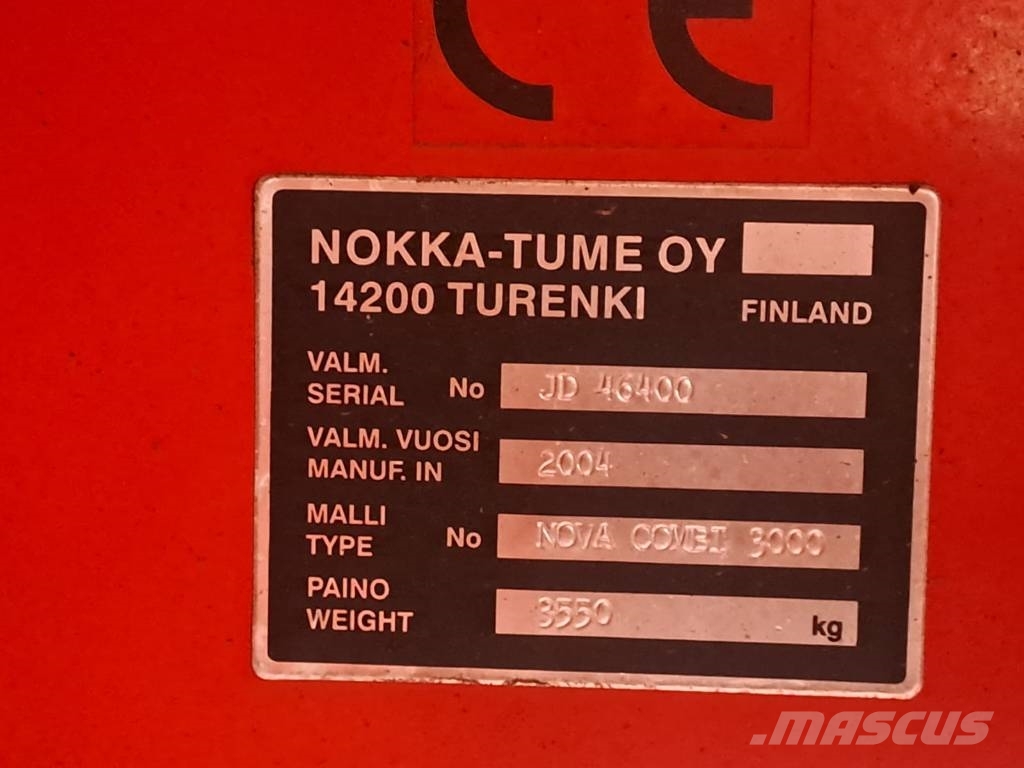 Tume Nova Combi 3000 ERIKOISTARJOUS Semoir combiné
