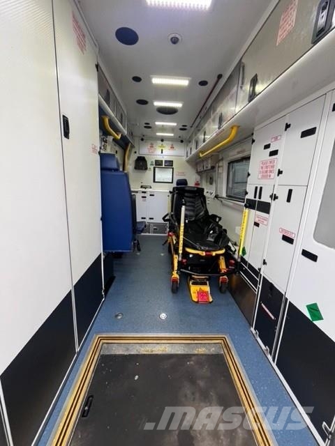 Fiat Ducato A&E Fiat Ducato A&E Vehicle with Stryker Pr سيارات إسعاف