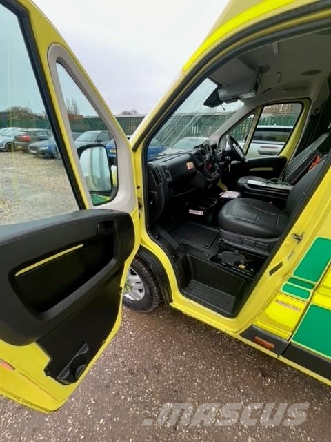 Fiat Ducato A&E Fiat Ducato A&E Vehicle with Stryker Pr سيارات إسعاف