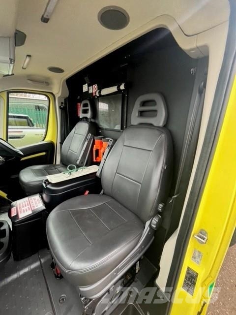 Fiat Ducato A&E Fiat Ducato A&E Vehicle with Stryker Pr سيارات إسعاف