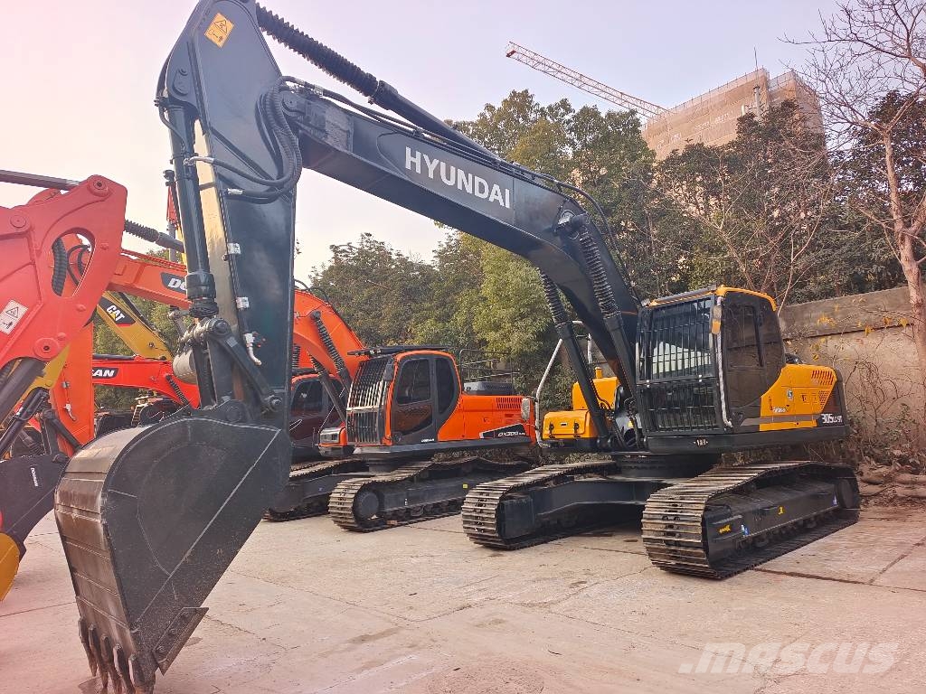 Hyundai 305LC-9T 3000 units excavators in stock Гусеничні екскаватори
