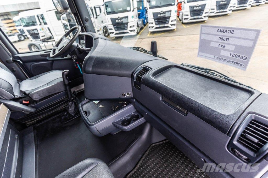 Scania R580-6x4-Intarder-BIG AXLES Trekkers